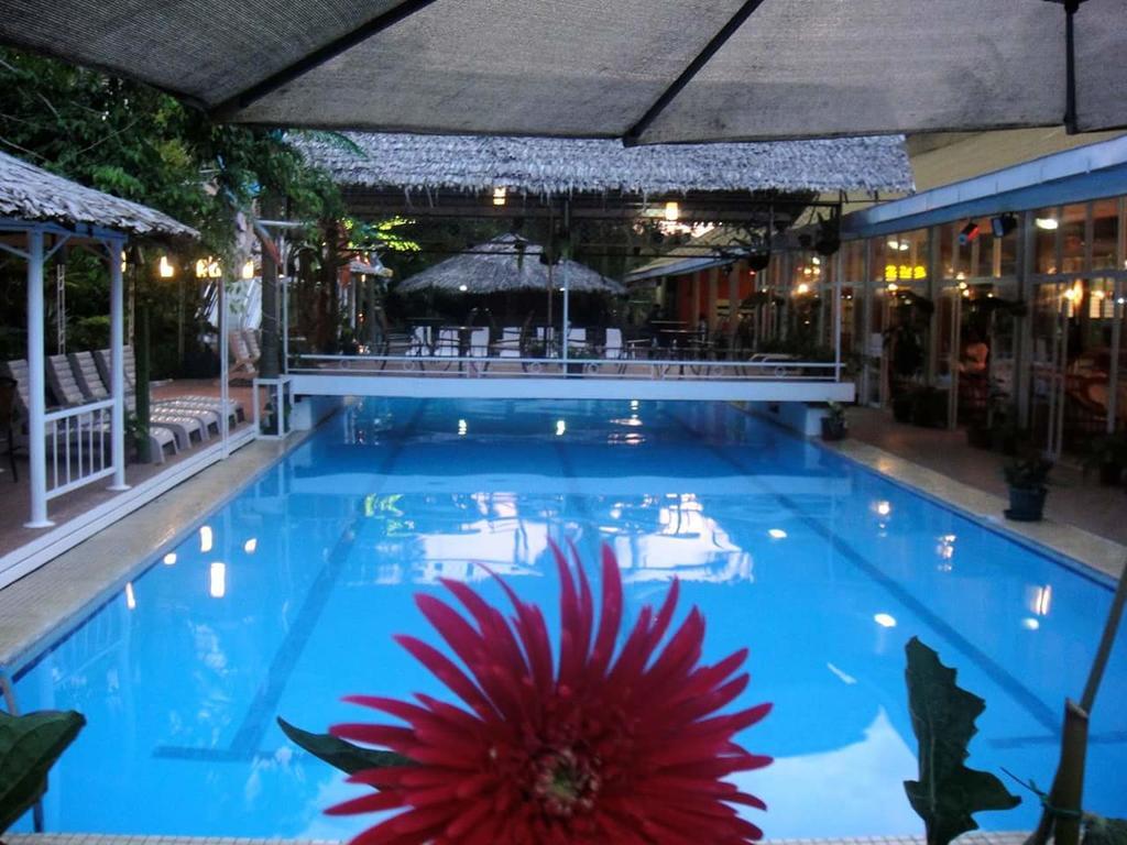 Honiara Hotel Exterior photo